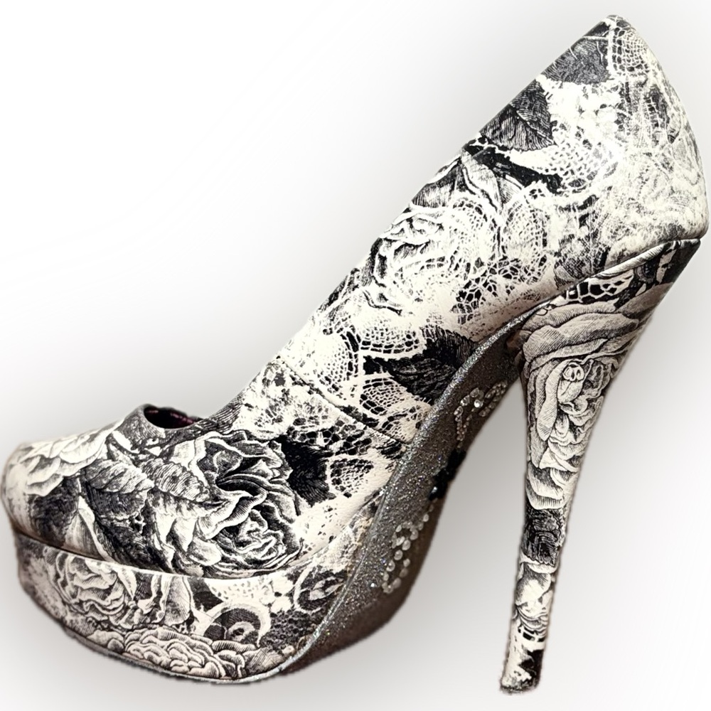 Flower themed heels,6, UEC